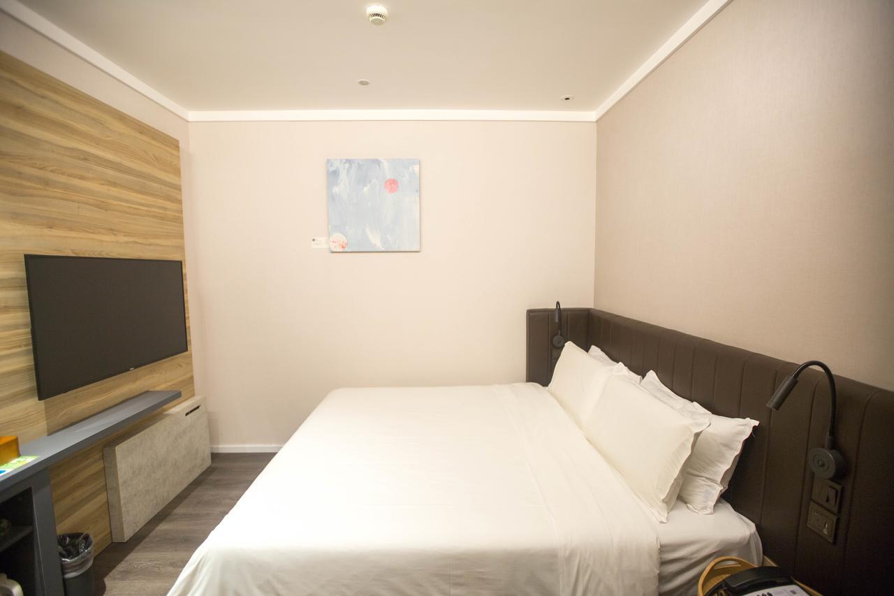 Hanting Premium Hotel Shanghai Plaza 66 Экстерьер фото