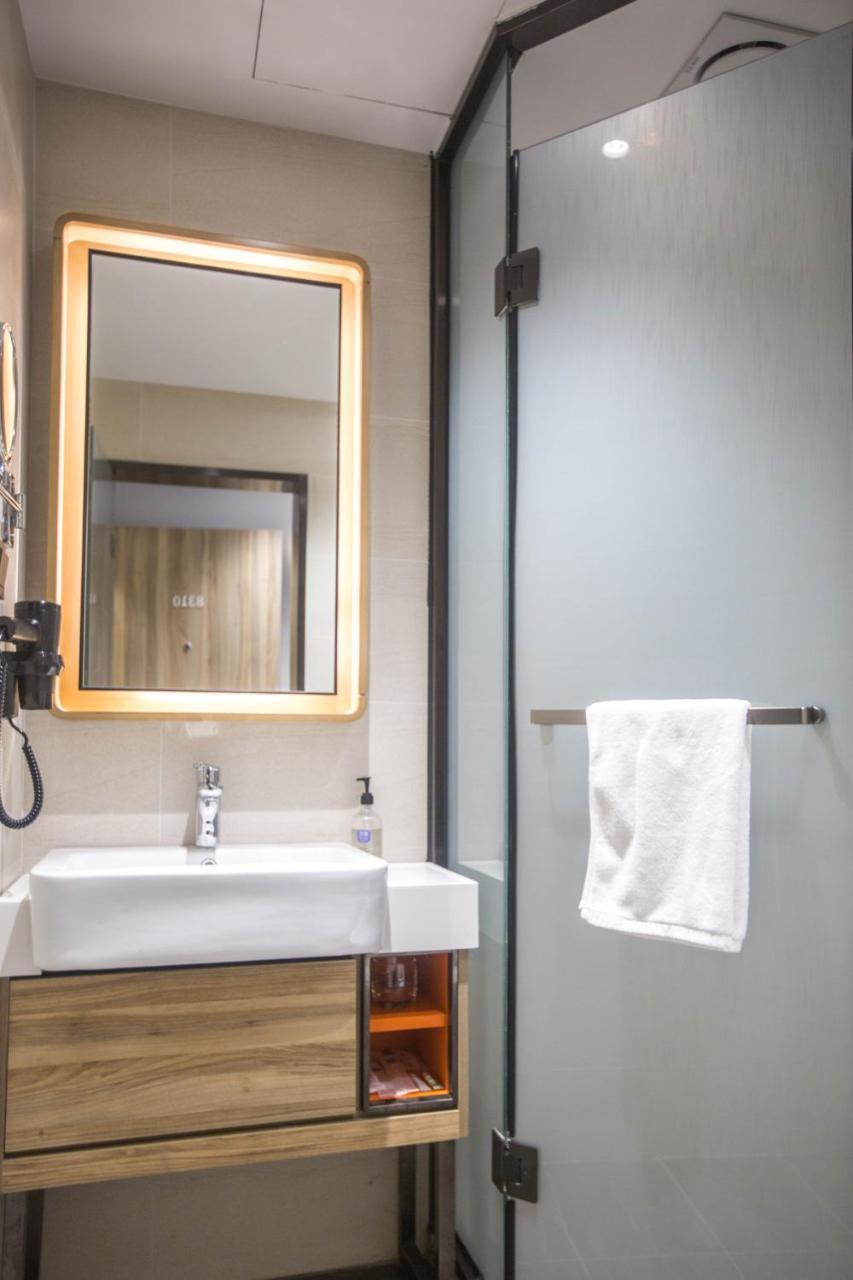 Hanting Premium Hotel Shanghai Plaza 66 Экстерьер фото